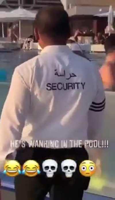 Dude jerking off in a pool, doesn’t realize that there’s a transparent glass behind him.