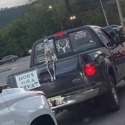 Halloween decorated truck has a funny surprise