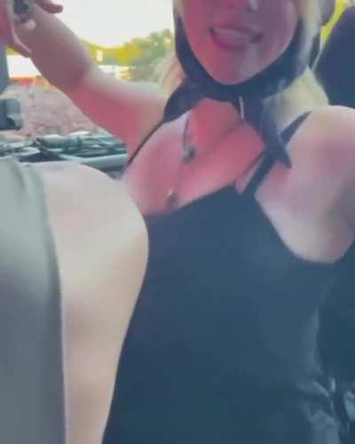 Billie Eilish's bouncing tits