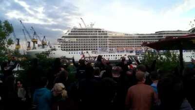 Cruise ship playing seven nation army