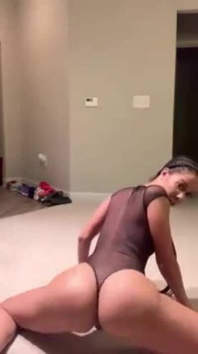 HER LATEST STUFF 😍 LINK ⏩