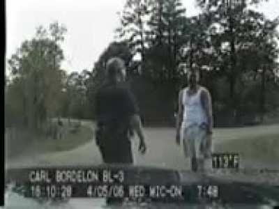 Prison Escapee Convinces Cop He is Actually a Jogger