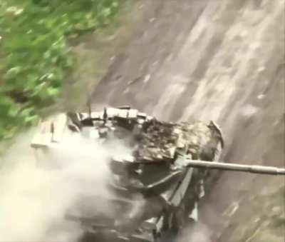 T-90 survives two FPV hits