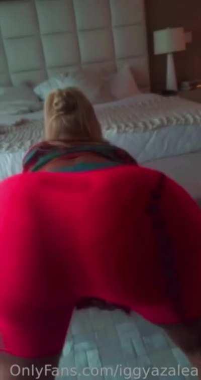 Iggy Twerking in Slow Motion 🍑 Hip Hop PAWG