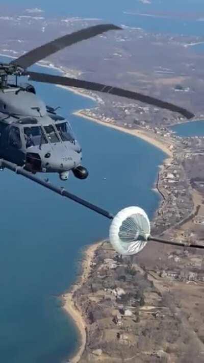 Mid-air refueling process