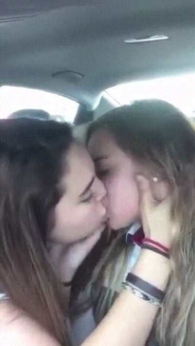 Such a hot kiss