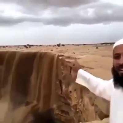 “Sandfall” in Saudi Arabia