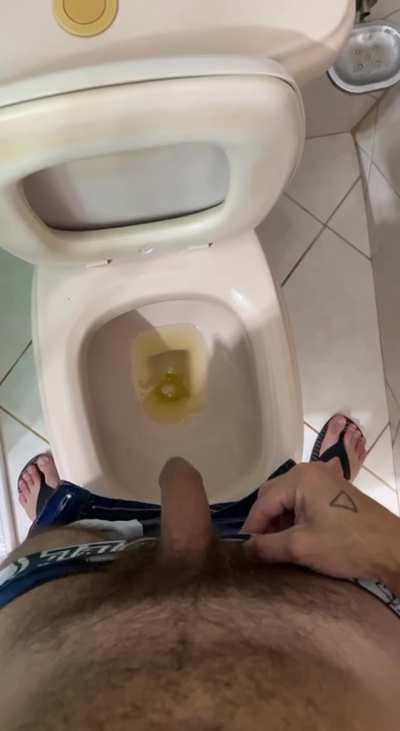 30, amateur latin cock pee