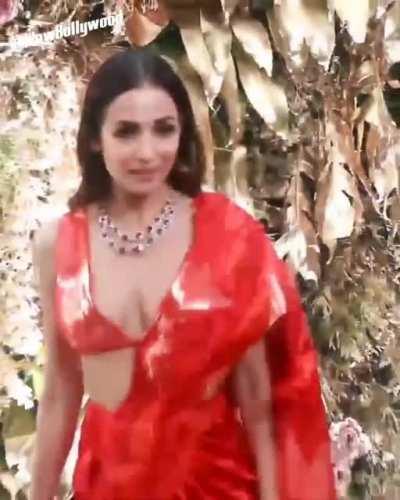 Malaika Arora - Ease your morning wood over one of the hottest milfs