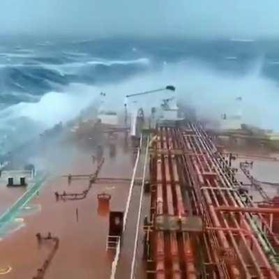 Terrible view of ocean from ship