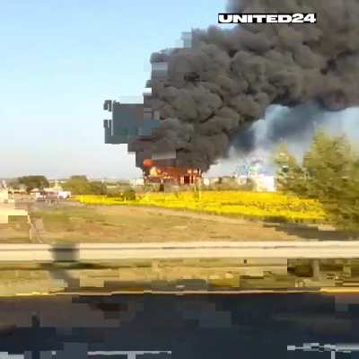 The oil depot used by the Russian military has been burning for three days in a row in Russia