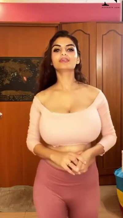 Bollywood actress Anveshi Jain has amazing tits