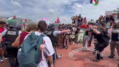 Police in Washington D.C make arrests to protesters outside of Union Station during Netanyahu's Congress speech 