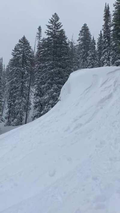 Been eyeing this boulder at Brighton for a while, finally sent it today! Perfect conditions.