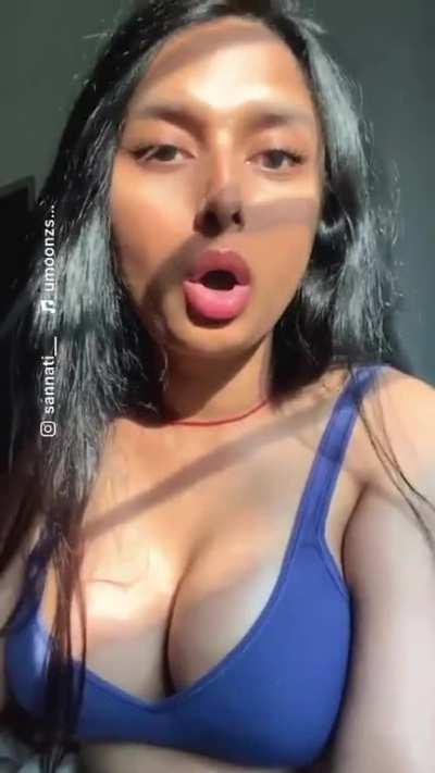 Sannati Mitra in bra 💦