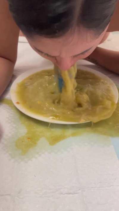  🚨[19F] NEW 11 MIN SOLO VIDEO ‼️Cleaned my plate 🍽️ 🍲and made it dirty again 🤮🤢 [OC]🚨 Dm For Purchasing 📁💰❤️ 