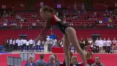 Clara Colombo 🇮🇹 University of Nebraska gymnastics 🤍🖤❤️ 🌽