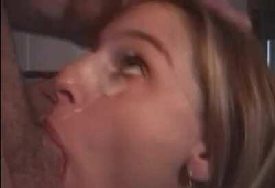 She Wanna Cum in Her Throat