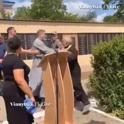 Russians attack Ukrainians. A Ukrainian orthodox priest apparently reminded a Russian orthodox priest about how the russian priests are helping the occupiers.