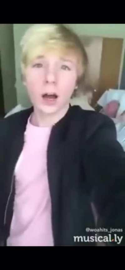 Absolute classic. Kid making a musical.ly in front of his dying grandpa