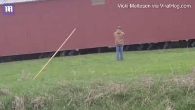 300 Amish men pick up a barn and move it with their bare hands