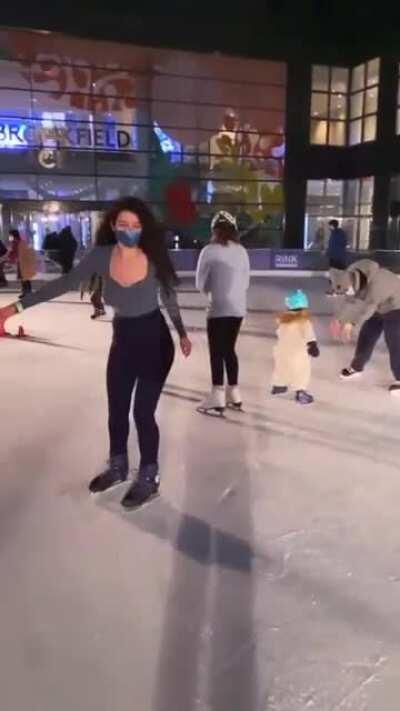 Nice Ass - Nice Tits (Skating in Spandex)