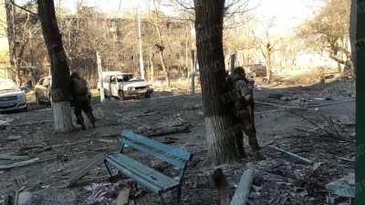 DNR and Chechen soldiers battling near Azovstal in Mariupol