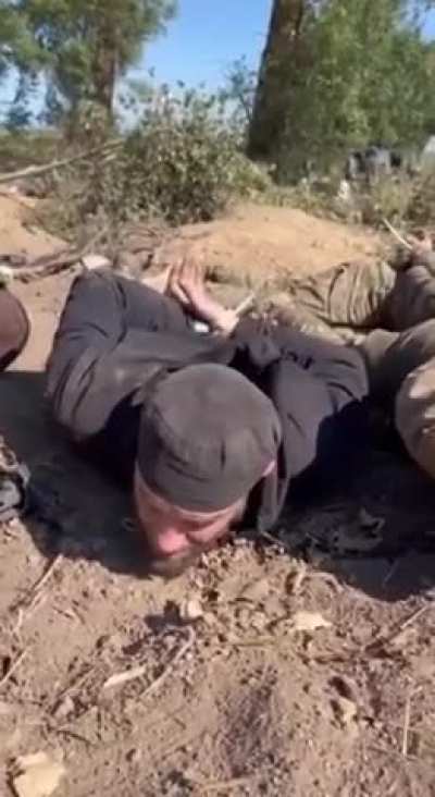 Yet more Russian soldiers captured in Kursk by Ukrainian forces. Translation requested.