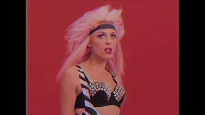 Bonnie McKee - Bombastic