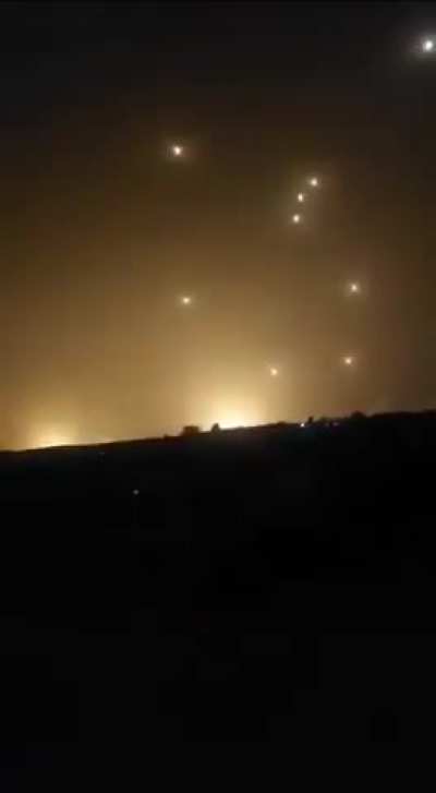 Iranian missiles hitting Israel