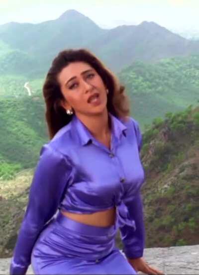 Can't get enough of Karisma Kapoor's tight sexy body! 🍑💦 (with sound!)