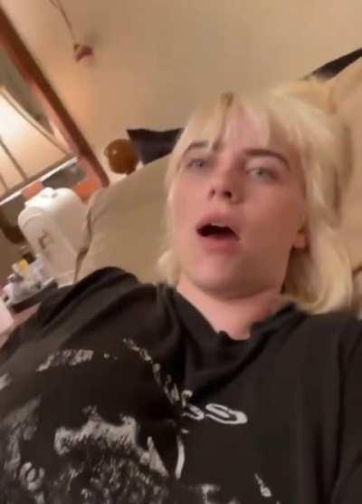 Blonde Billie in motion