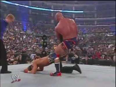 [WrestleMania 21] Shawn Michaels Gets Put Into the Ankle Lock and Proceeds to take the Crowd on a 2-Minute Emotional Rollercoaster Before Tapping Out 