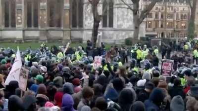 What a tribute to our valiant law enforment: Police Horse Charge - Ride of the Rohirrim