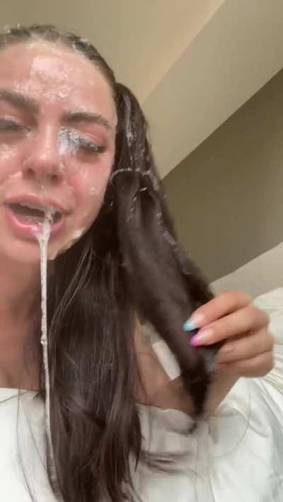 @Ema_Lee | No PPV | WARNING - messy as fuck | a perfect mixture of cum and saliva covering her face