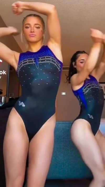 LSU’s Olivia Dunne &amp;amp; Elena Arenas💜💛🖤🔥