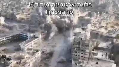 IDF blowing up the Martyrs’ Monument in Rafah, with an unusual shockwave