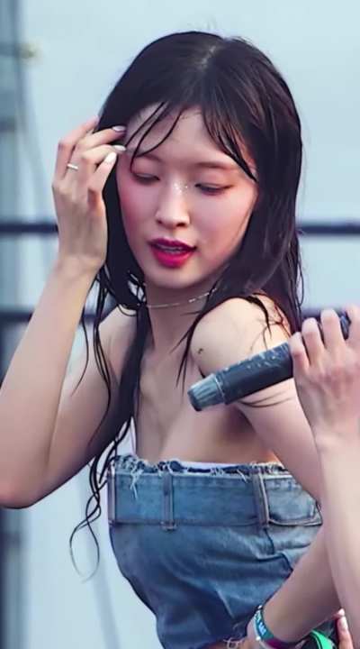 Arin Oh My Girl - Water - Kgirls made this gif