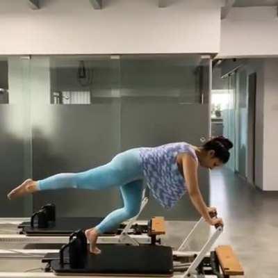 Tanishaa Mukerji practicing for her 🍑action 🔥with Ajay Jiju in the night 👅💋💦💦💦