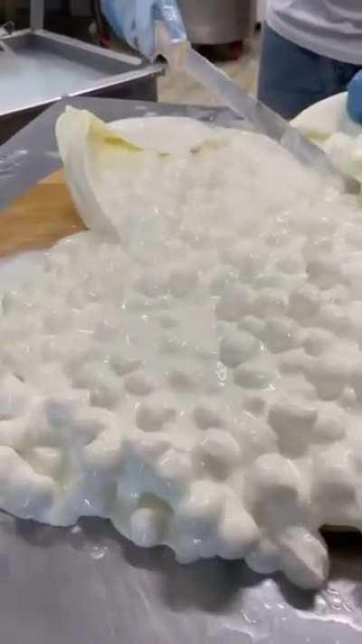 Opening mozzarella