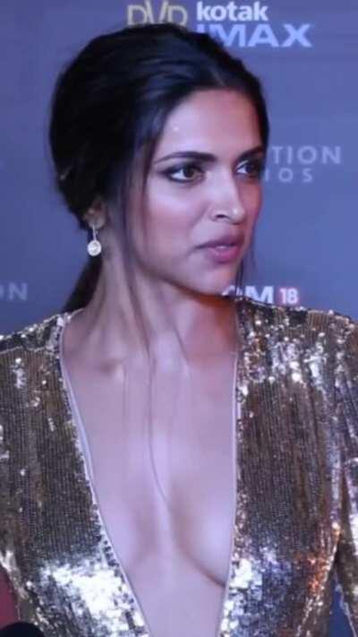 DEEPIKA PADUKONE...😜🍆💦