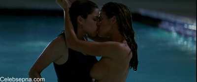 Denise Richards & Neve Campbell