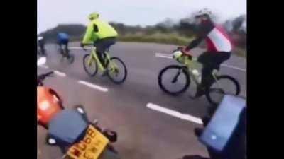 Motorcyclist speeds past bikers, the bikers retaliate