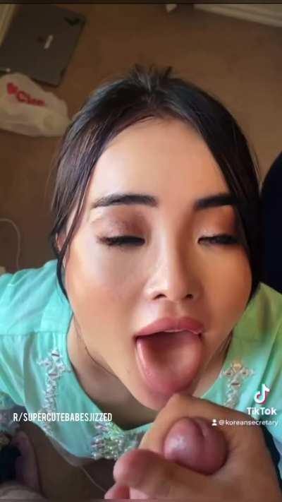 Submission : Cute Korean Secretary dressed like a Pakistani Girl Swallows her Manager’s Cum.