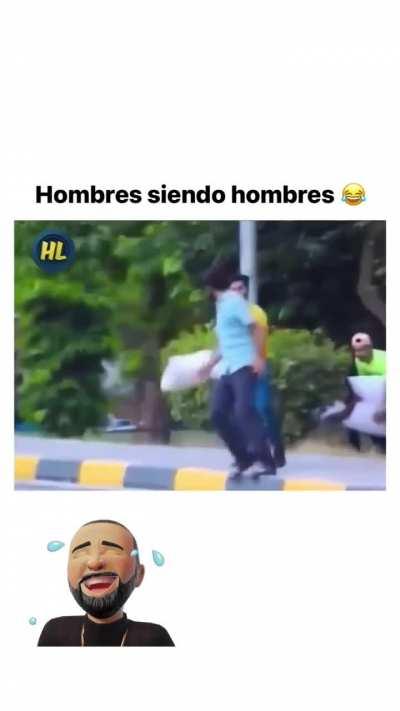 hombres siendo hombres