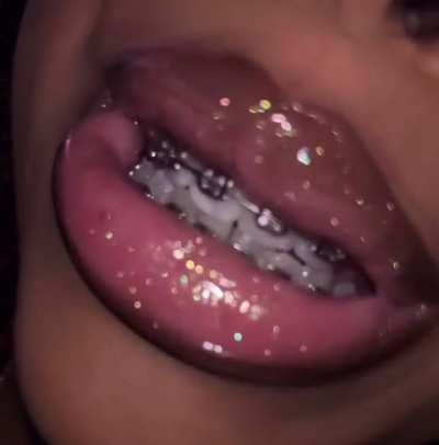 Glitter gloss 