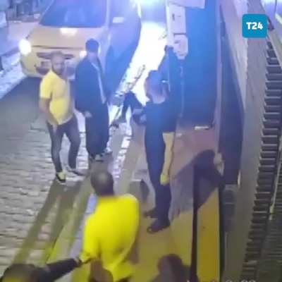 In Istanbul, two men tried to rape a young girl. 