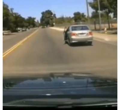 Man has Road rage until he Realizes it’s with an Undercover Cop