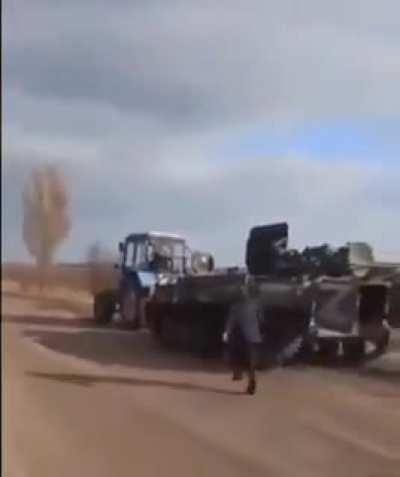 Man in tractor stole Russian tank 😂😂😂