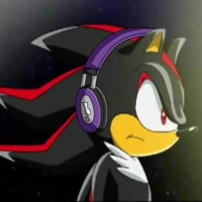 Shadow Listening To Enter Sandman